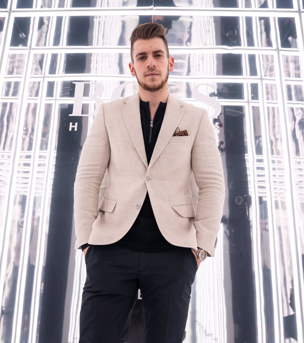 HunterVought's tweet photo. Had a great time attending the @HUGOBOSS FW19 presentation. 👌🏼 #ThisIsBoss #BossCurated #BossFashionShow https://t.co/bDfi2yuET8