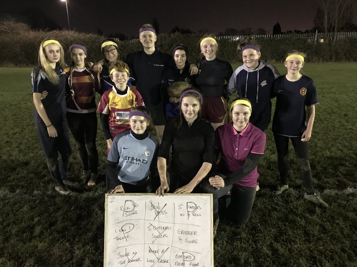We had a fantastic night of Girls Training tonight!

The Girls played Rugby Noughts and Crosses, completing game challenges to win a square.

Thank You to 2nd XV winger, Connor Whitehead, for coming along and helping out!

#WheatleyFamily #UTH #RugbyWomen #ThisGirlCan  #KidsFirst