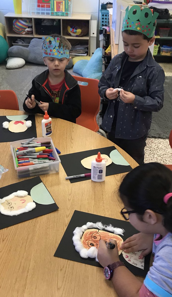 rendonsparklers's tweet photo. We had so much fun celebrating being 100 days smarter❤️#cupstacking #100gumballs #wheniam100 #MESwim2gether #adventuredrightthrough100days @MalibuESVB @MBH_Lead2Learn https://t.co/HZA2co5iMR