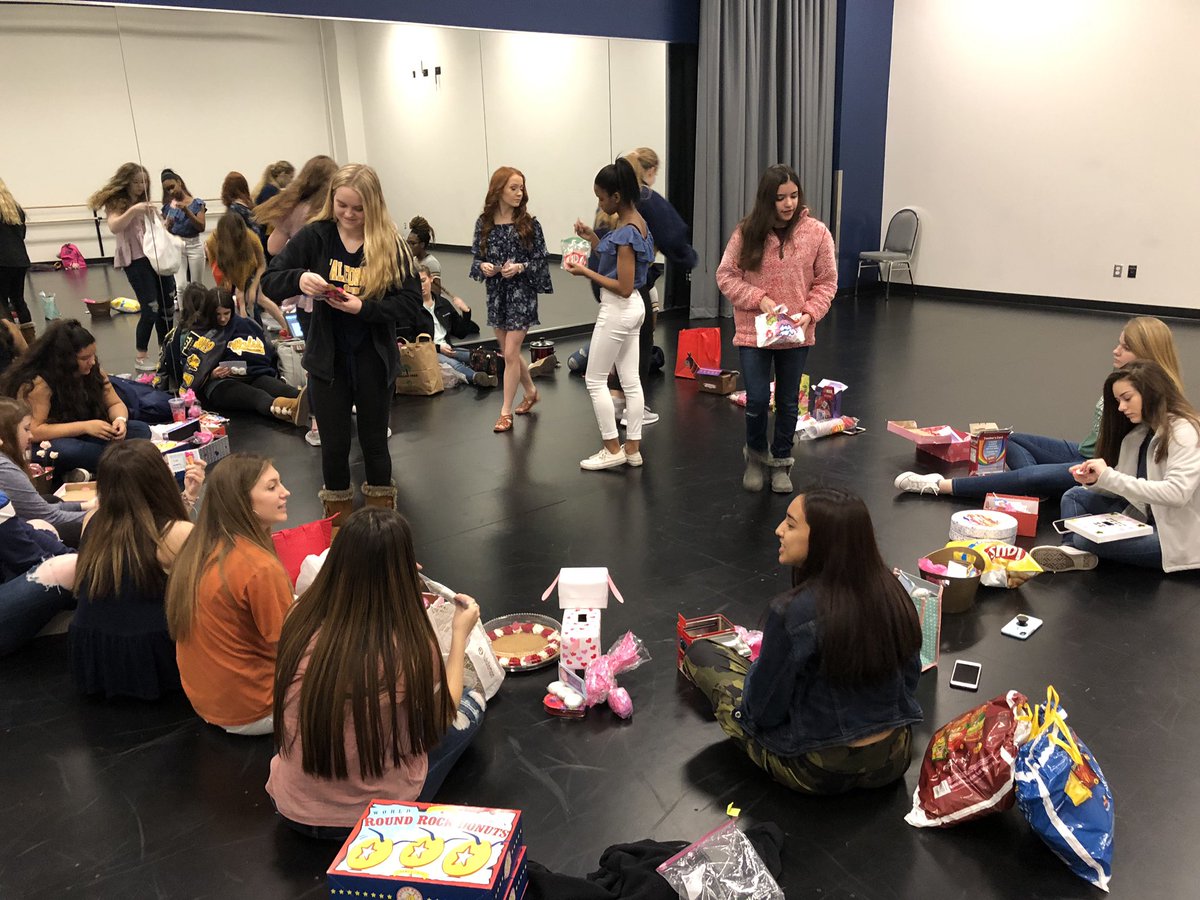 Galentine’s day!!🥰