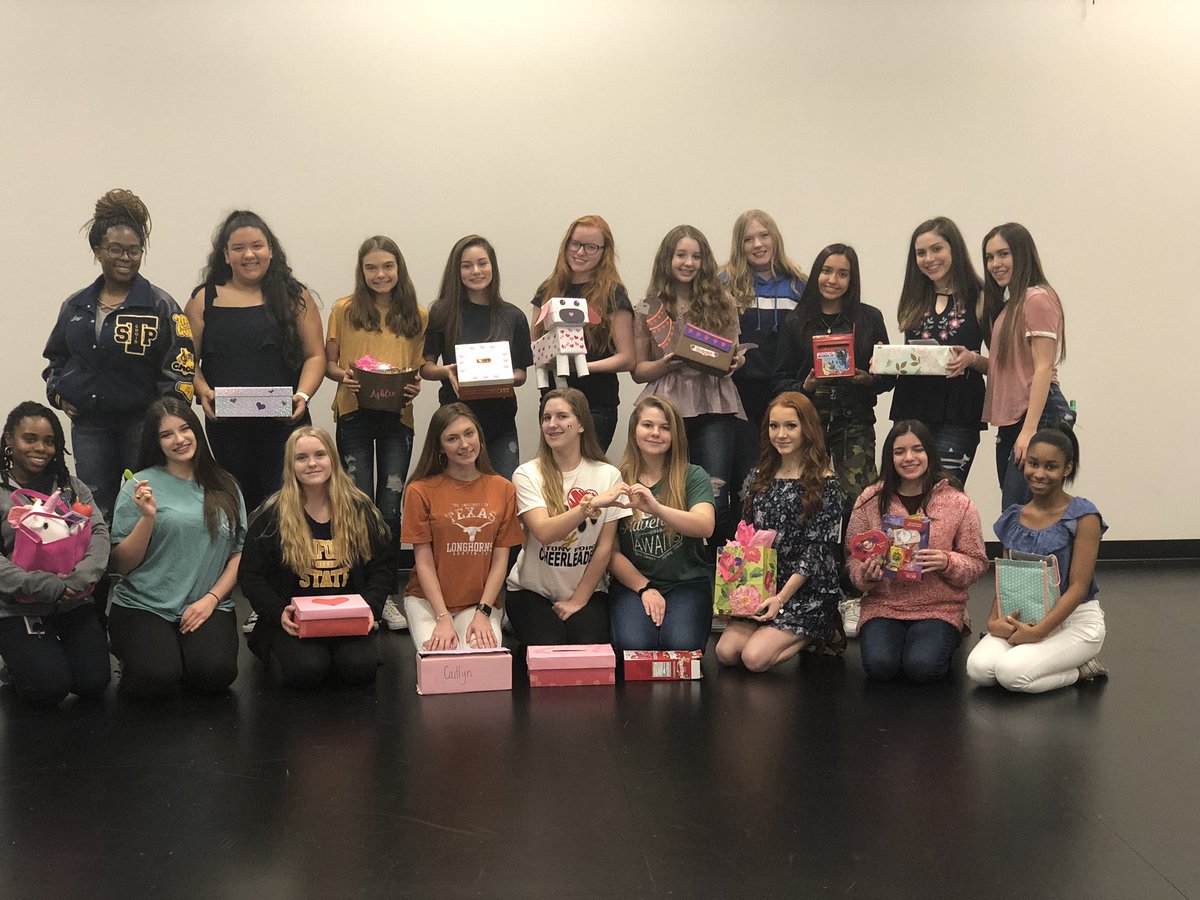 stonypointcheer's tweet photo. Galentine’s day!!🥰 https://t.co/erORGy1EOB