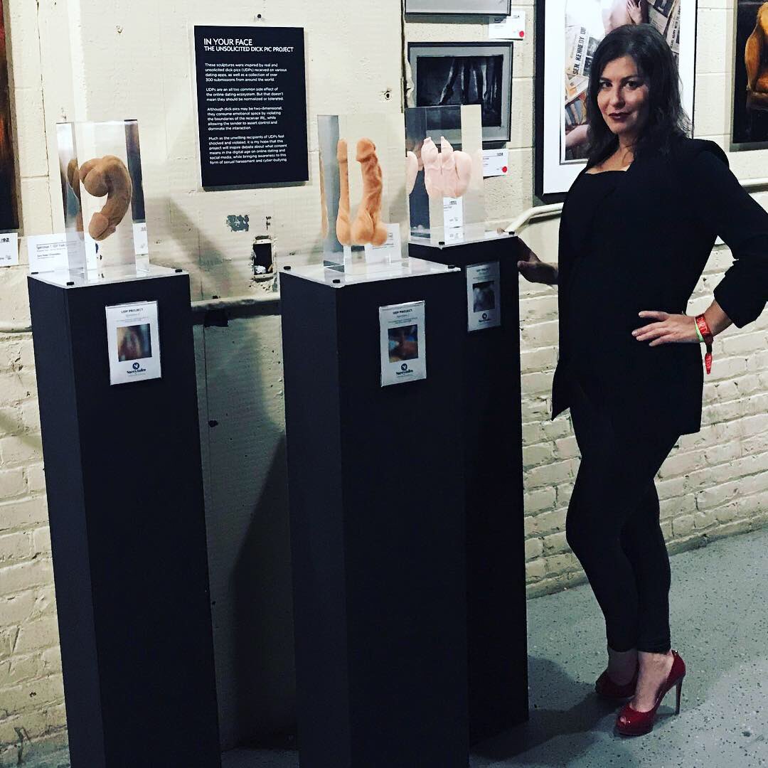 sareytales's tweet photo. Some pics from last night at @dirtyshowdetroit where my #UDPproject is on display 🍆Thank you to all the nice guys who send their unsolicited dicks pics on the regular, and a huge thanks to the brave women who submitted them to my project. This couldn’t have happened without you! https://t.co/KLeUXgL3nR