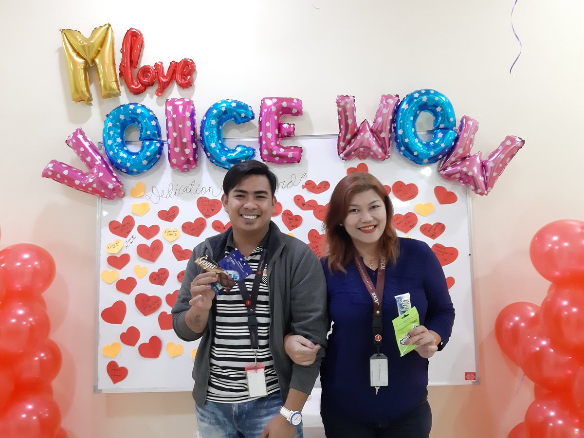 JudeQuality's tweet photo. Sweet Treats for our VOICE agents 💜

#PurpleLife #MetrobyTMobile https://t.co/mvsDCbjvr5