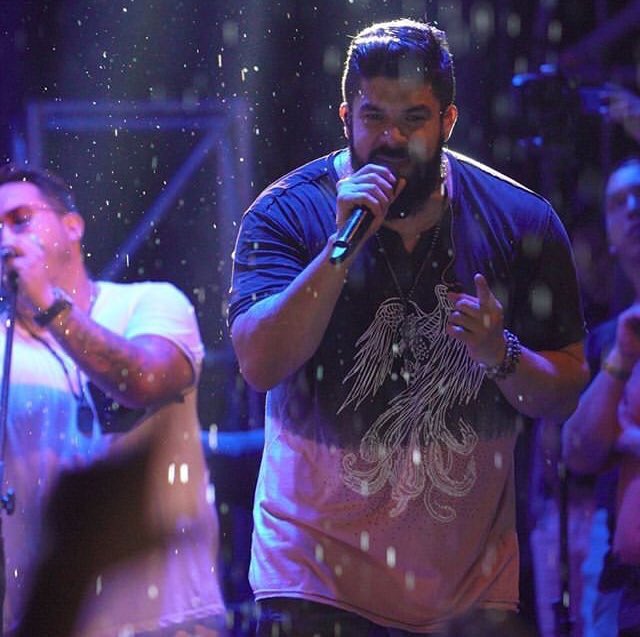 christian_cix's tweet photo. Siempre he leído o escuchado que quien viene a Chiclayo termina engordando, pero carajo, cuánto tiempo estuvo Jerry Rivera por acá. https://t.co/Q3yecq3MqX