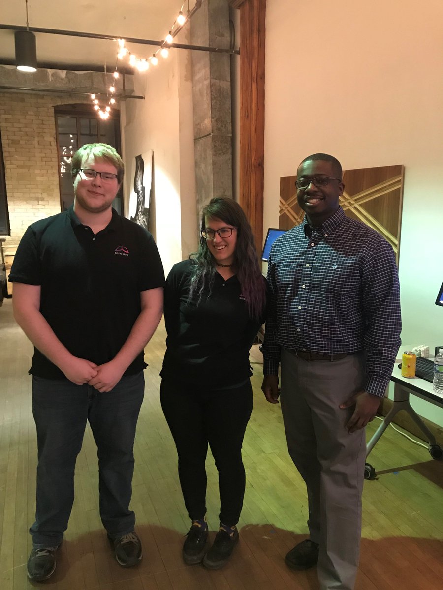 EmployMilwaukee's tweet image. Employ Milwaukee’s #TechHire program builds tech partnerships to better equip students for future IT employment opportunities. Hands-on work experience @DigiBridgeNGO is one of them! So we were honored to be a part of their launch party for “Bridge Milwaukee”. #MKETech