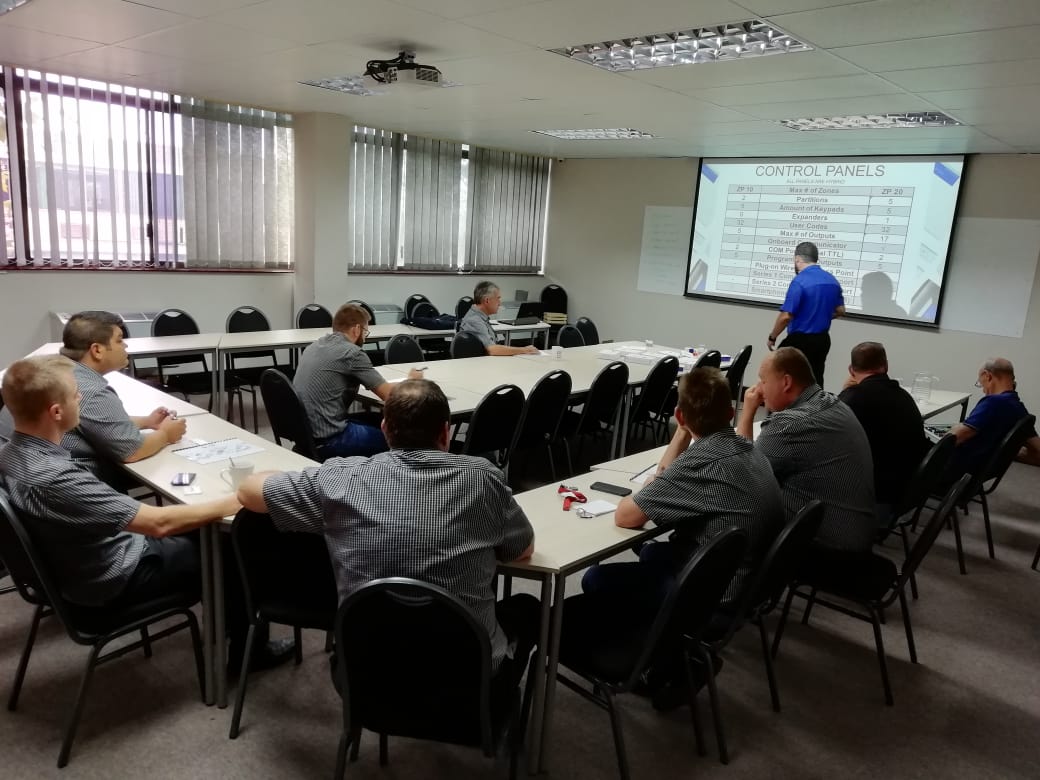 TyroneR43494833's tweet photo. #Training #OrisecSa #support https://t.co/OkXCFEk6eY