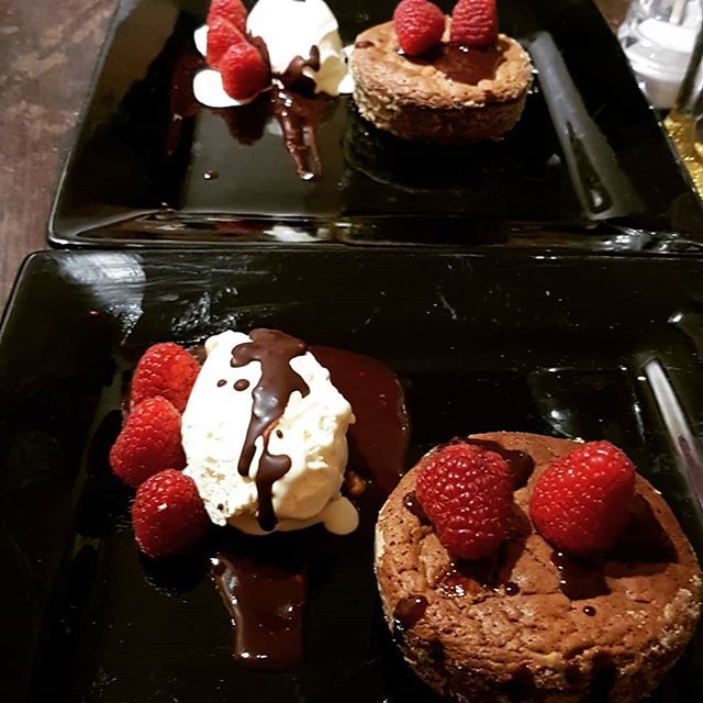 Amybackstage's tweet photo. Having a pastry chef boyfriend has it's perks 😊❤😋 Hope everyone was shown some love yesterday! 
#love #baking #pastrychef #treat #valentinesday #chocolate #cake https://t.co/25yaLkGOGf https://t.co/cgL9sjAfcY