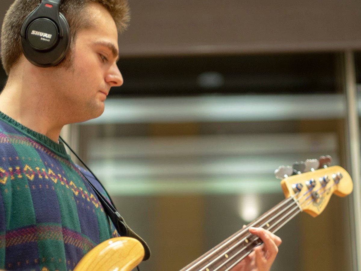 Rocking out on radio sessions 📻🎶