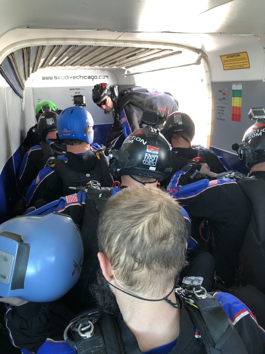 teamfastrax's tweet image. The #TeamFastrax Invasion at @SkydiveFlorida is here.  Over the next few days members of #AmericasSkydivingTeam will be flying large flag formations in the free skies over Sebastian FL.  #WIT 
Thank you @employeebgcheck for your continued support and sponsorship.