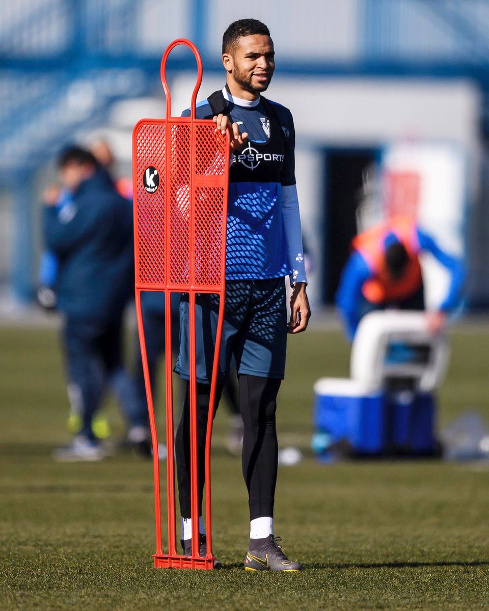 prêt pour demain🙏💪🔝⚽️💙