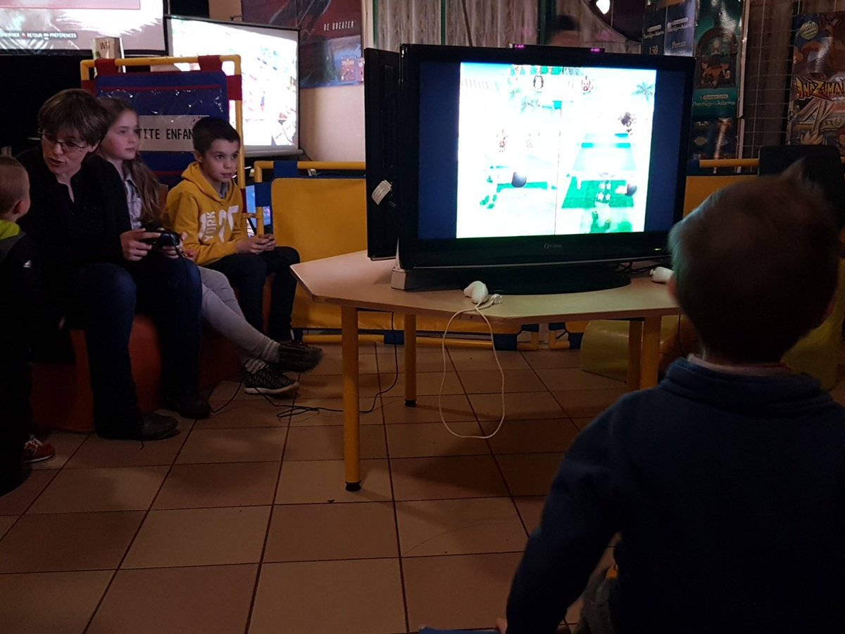 ZGen276's tweet photo. Rétro Gaming
#Technocom https://t.co/xBlQ3UvnGT