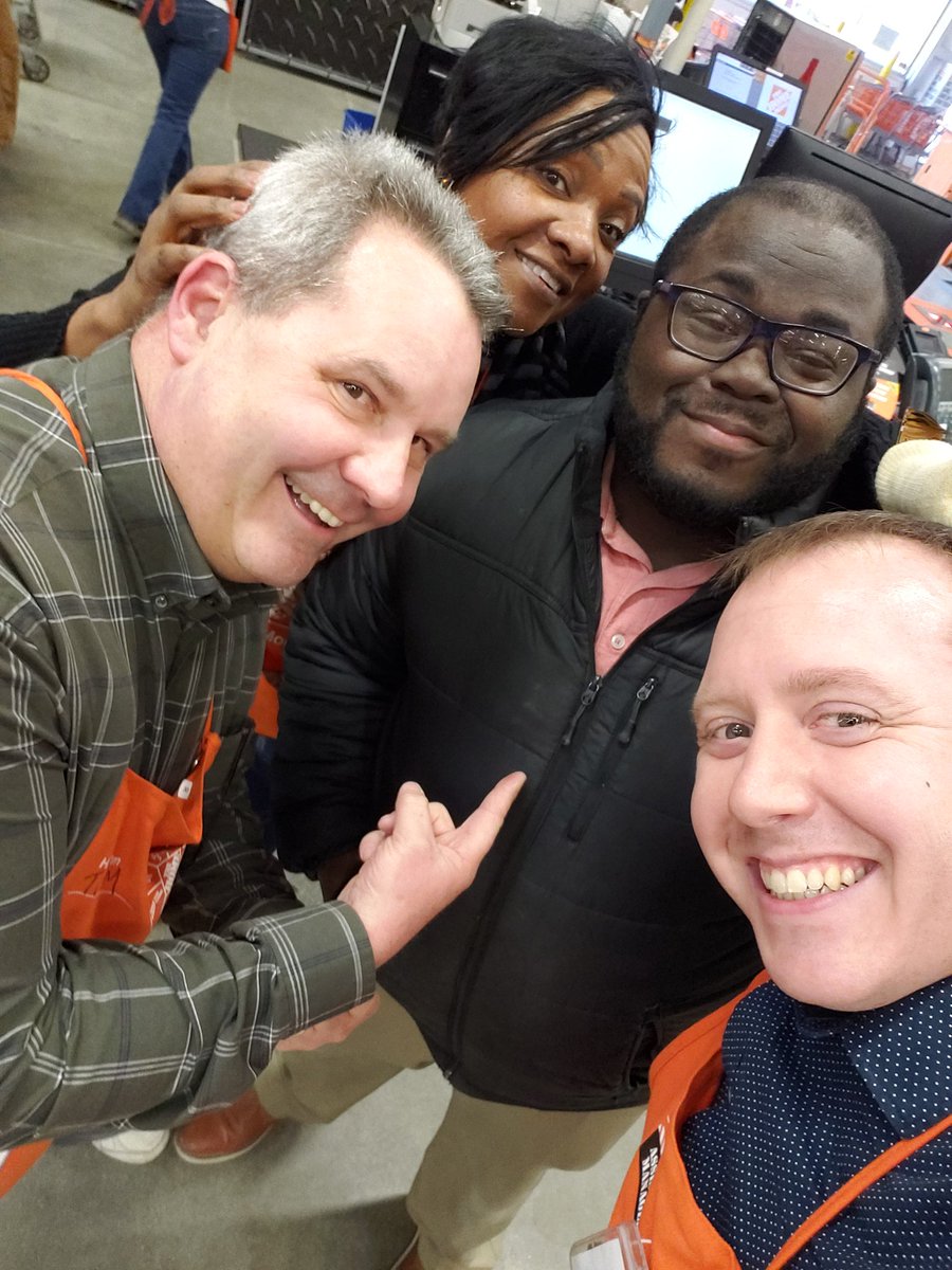 Chris_Chuck2's tweet image. Can you say PASA Cha-CHING!!! Way to go Steve on a big sales day!!! #momoneynoproblem @JoanCarlton3 @thouchin13 @mirandie11 @HDBentonHarbor