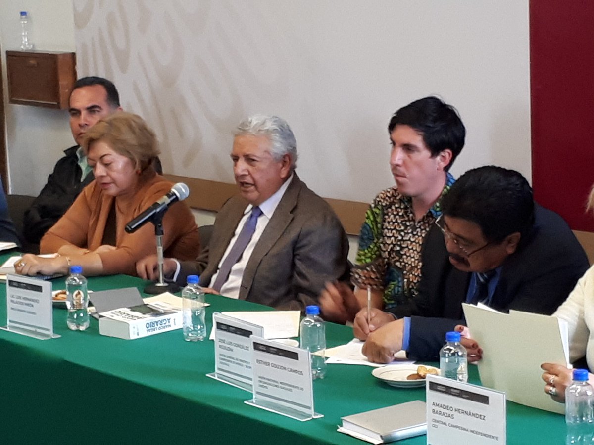 PAgraria's tweet photo. El #COPECOSE se mantiene como espacio de diálogo entre Organizaciones Sociales del #SectorAgrario y la @PAgraria, @SEDATU_mx y @GobiernoMX con el fin de otorgar atención a los asuntos de mayor trascendencia en el campo mexicano. https://t.co/wXJ3GzVtZc