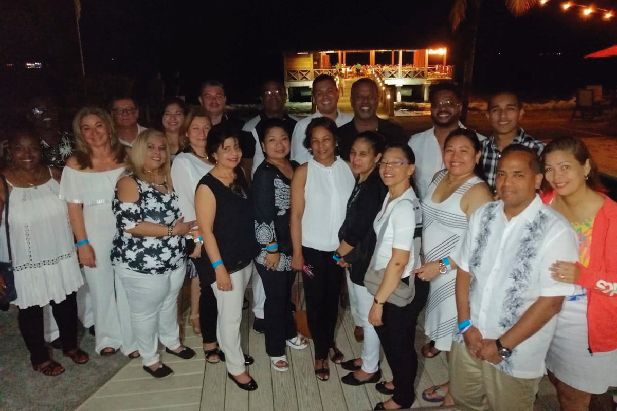 utpfisc's tweet image. III Encuentro Nacional FISC 2019 
Celebrado en Isla Colón, Bocas del Toro. 
Estrechando lazos de compañerismo que permitan integrar equipos de trabajo de alto desempeño. #VidaFISC @utppanama @UTPBocas1