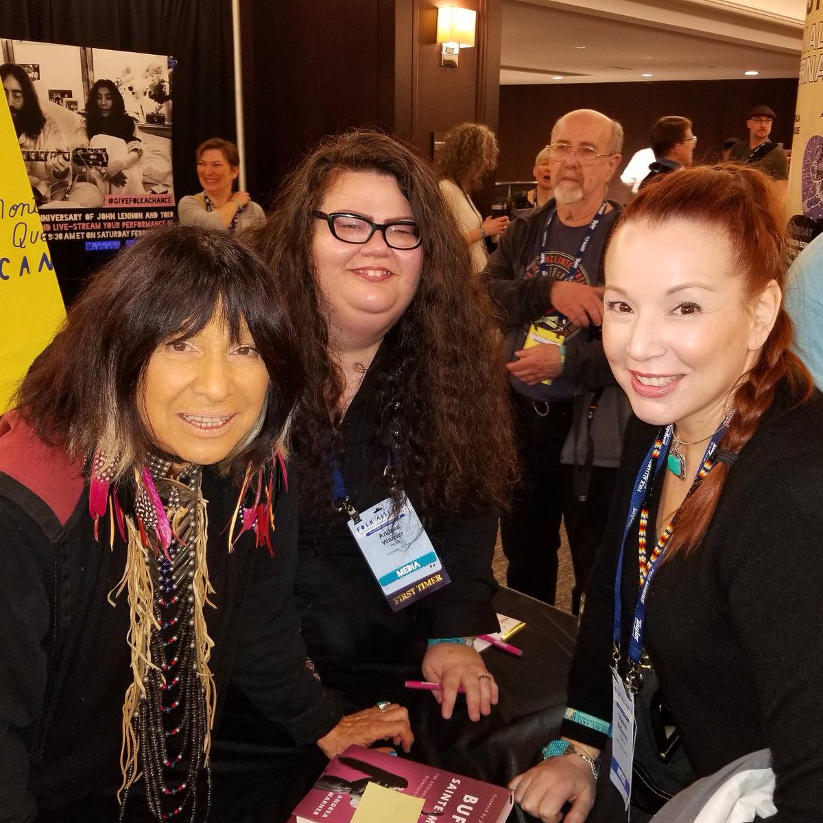 ShannonMcKenney's tweet photo. So excited to have met @BuffySteMarie & @_AndreaWarner at the #indigmusicsummit part of the @folkalliance!
#buffysaintemarie #andreawarner #buffybio #faimontreal https://t.co/iDw1M7WeIs