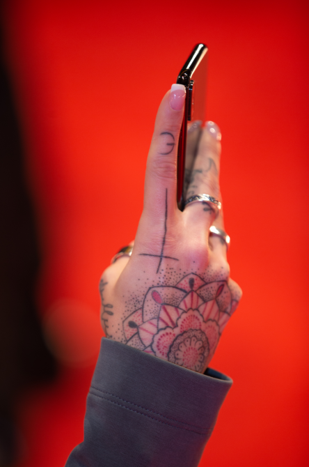 _onscene's tweet photo. 📷: Joachim Schulteh
#onscene at #Berlinale2019 https://t.co/xAhOkm45iW