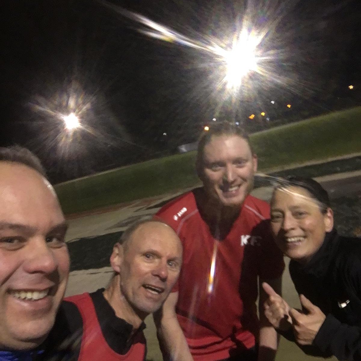 RopaFlevoland's tweet photo. Het was weer een heerlijke training vanavond #roparun #team197 https://t.co/ZJOywfO9h0