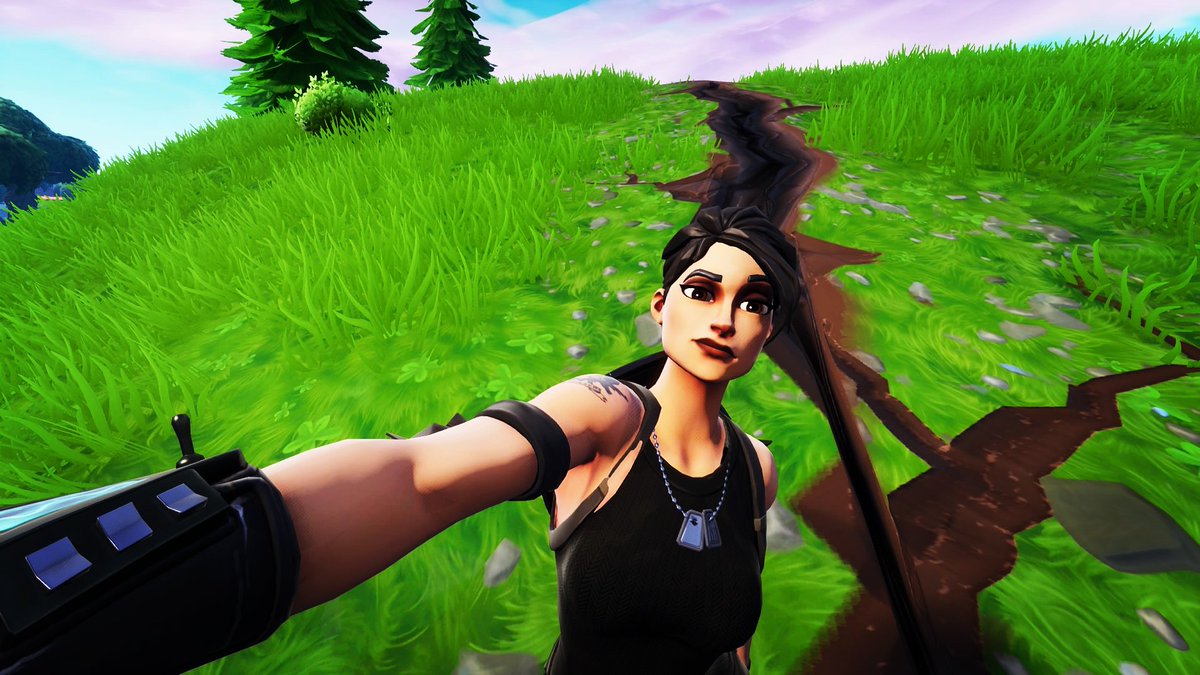 NicoFullPlayer's tweet photo. Un selfie en la grieta. ๐๐คโค
#Fortnite #Chile #FullPlayer #Streamer #Youtuber https://t.co/j8U72A67H9