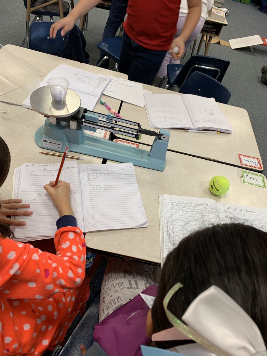 CastPatricia19's tweet photo. Students design their own descriptive investigation to test forces. @LoveSciTech #reesstem https://t.co/auYlgfBdTD