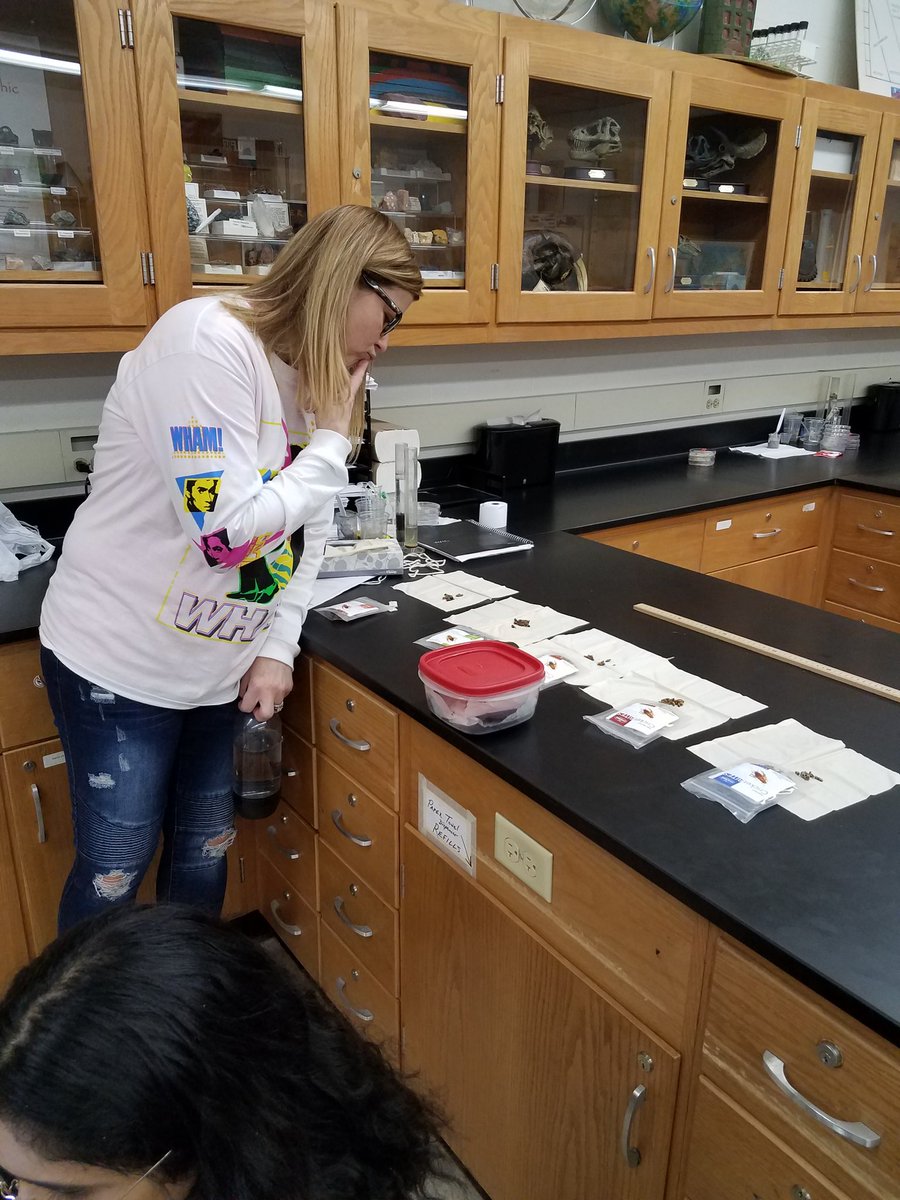 LhsDawson's tweet photo. Thinking of going meatless to help the environment?  LHS APES classes were sampling sustainable protein sources,  sometimes called roasted crickets,  to celebrate turnabout Friday.  I think Mrs. Goettsche is a convert!  How do you say 'yum' in Spanish?#d128DARING https://t.co/vuxnJ0cuh4
