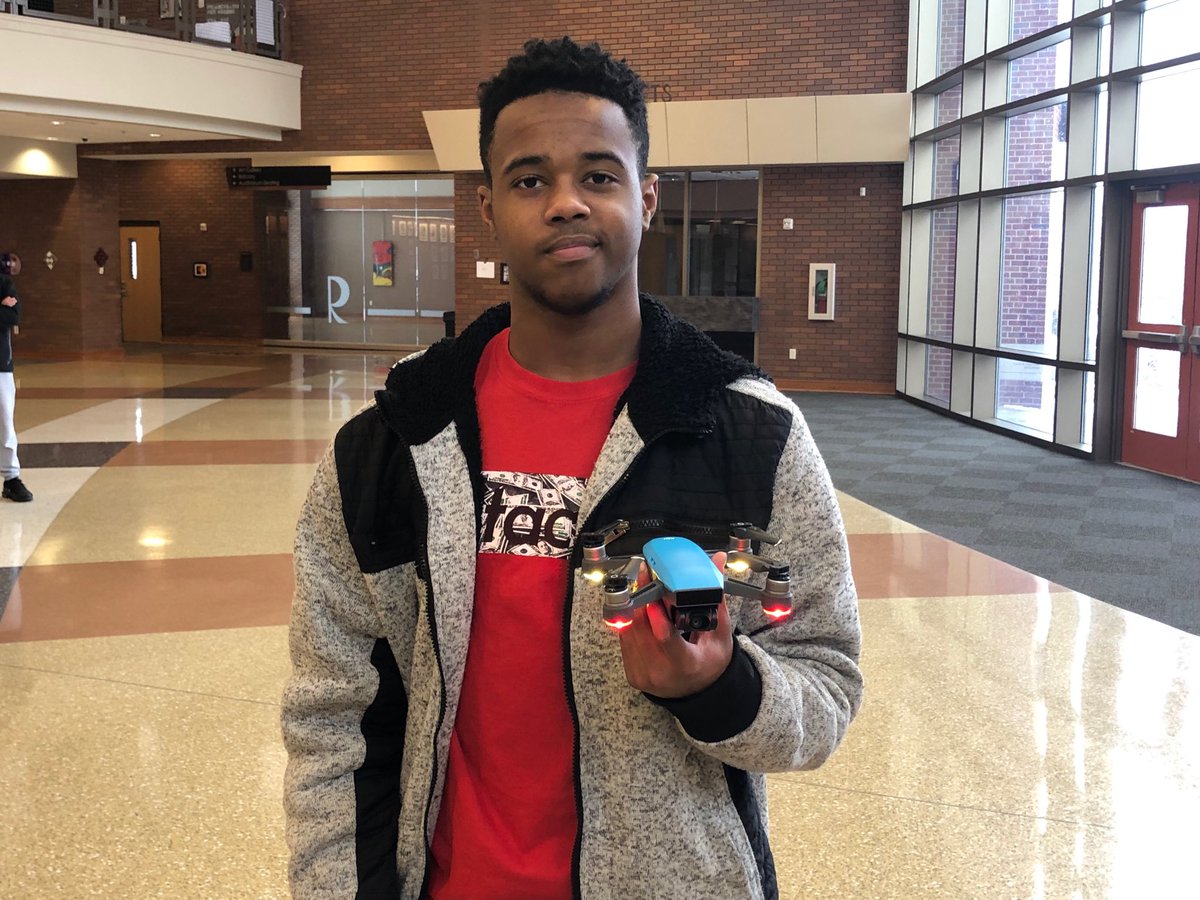 RSDlearning's tweet image. RHS Drone Pilots demonstrate their skills then review videos of their work and provide peer feedback. #ritenourexcellence ⁦@RitenourSchools⁩