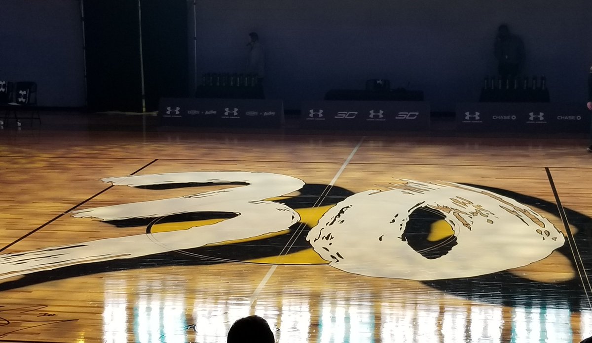365whoops's tweet photo. π @GirlsUAA #CharlotteAllStar
#UAAKickOff @_wardellcurry30
@TeamFeltonGirls
- 2023 - @KylaBryant13
- 2023 - Christiana Young
- 2023 - Raniyah Hocutt
@InsiderExposure @NYGHoops @EGBHoops @ng12onthego @NBAAllStar @uarisecircuit @UAassociation @TeamFeltonBBall https://t.co/LlqmUGaa3o