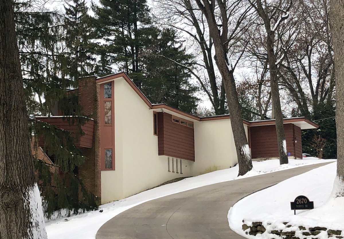 Time for another stop on the Midwest Modern tour: this time we’re looking at the modern architecture of Columbus, Ohio—houses, schools, churches, banks, and even a cool Space Age horse racing track!