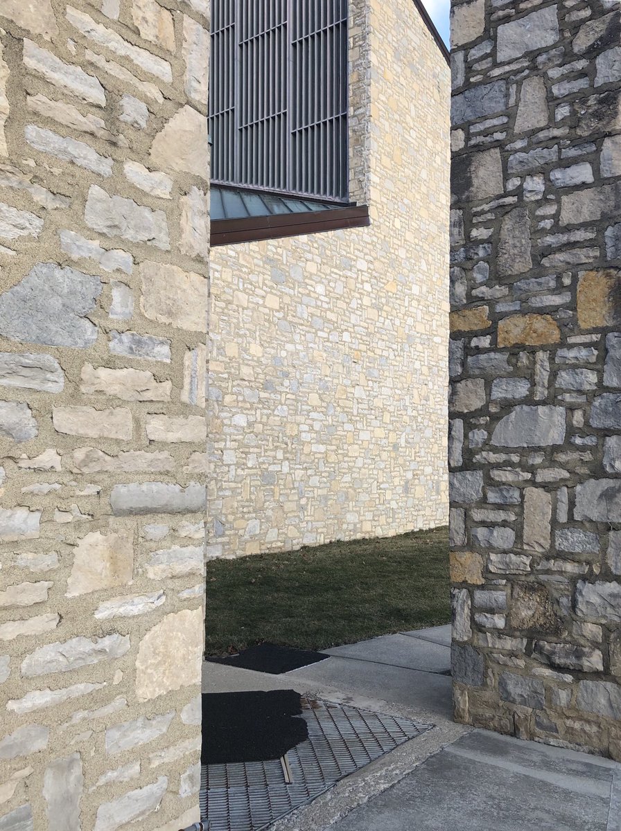 The church is built of limestone from the nearby Marble Cliff Quarry, drawing a link to the Italian building tradition of quarry workers collecting the stone for their parish church.