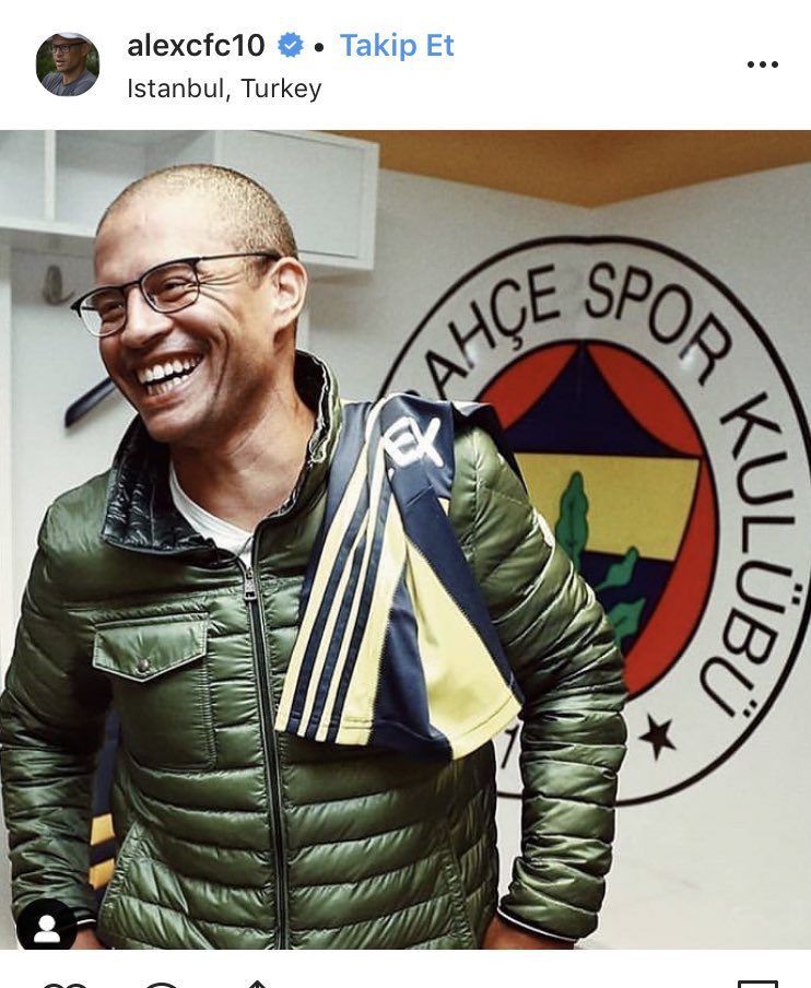 zhl112's tweet photo. @Alex10 Bu gece bu fotoğrafa sarılıp uyuyacaklar fav  💙 https://t.co/6YlvqHLAJI