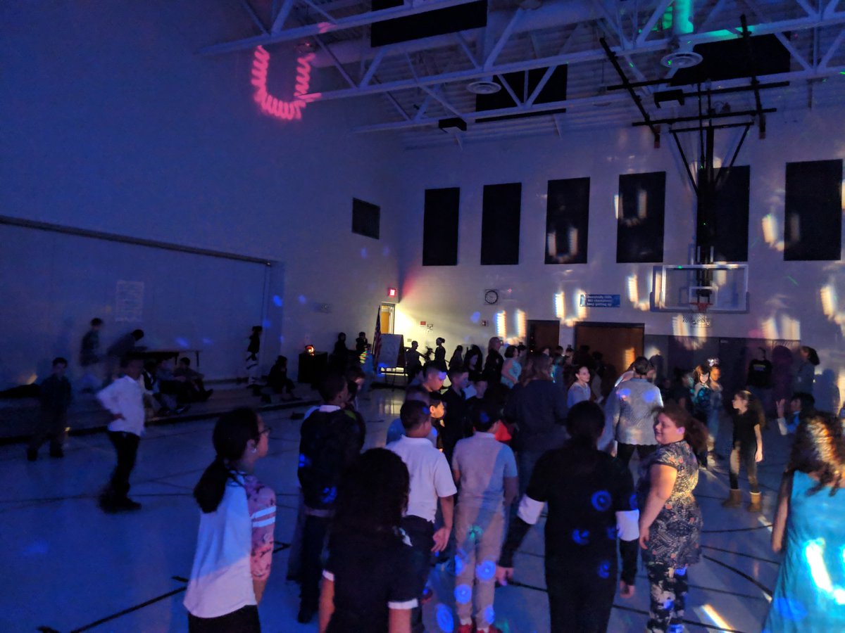LCSHSRice's tweet photo. #HSRKickboardDanceParty #ExperienceJoy #PowerOf1 #DanceOff #,HSRPride https://t.co/CqWviqkLFj