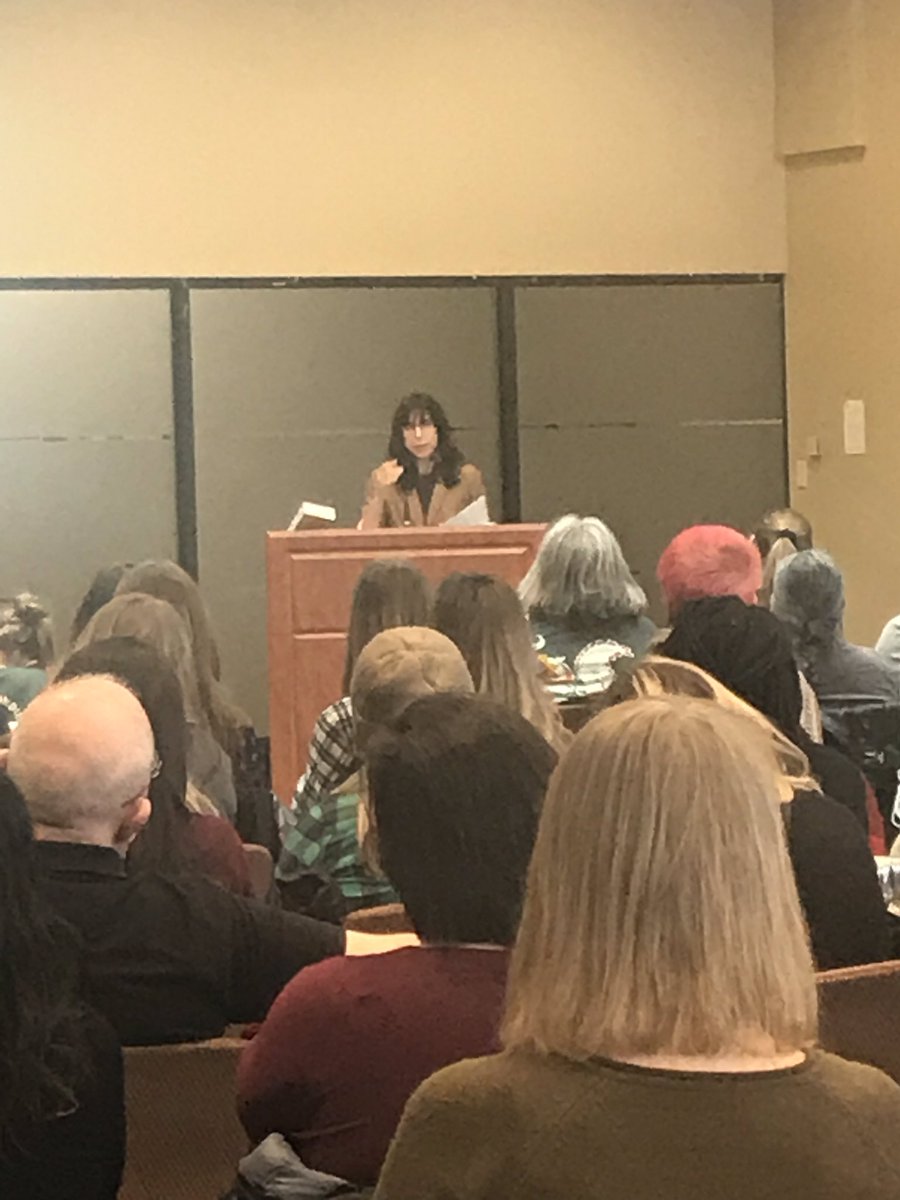 OAI’s 2019 Emerging Scholar in Residence concludes! Packed house of engaged listeners for Dr. Gina Starblanket’s <a href="/GStarblanket/">Gina Starblanket</a> Keynote. Thank you <a href="/SAMRUBuzz/">Students' Association of Mount Royal University</a>, @mountroyal4u, MRU community for supporting relationship building through research and scholarship.