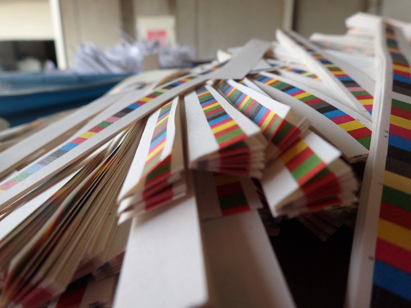 VoomGroup's tweet photo. Waste = Cost. Make sure to keep cost low and utilize as much of the sheet as you can when creating those jobs. As always, if you have any questions on how to set up a job for print, #justaskVoom
#printshop #commercialprinter #paper #recycle #efficiency #Voom https://t.co/cXuinyAecU