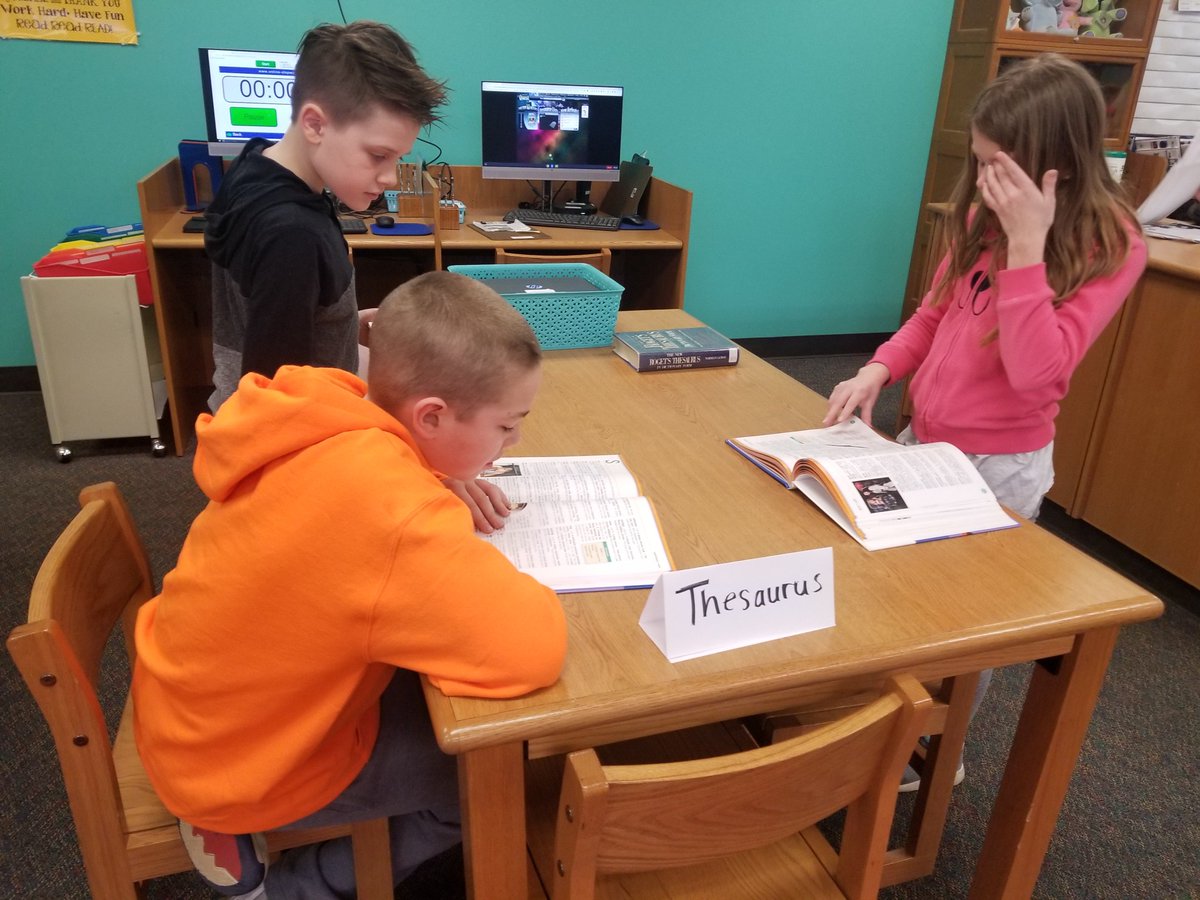 tce_library's tweet image. 4th Graders had fun sampling some Reference Books. Then, we played a round of &quot;Name That Source.&quot; @LCETrailblazers   @almanac  @Dictionarycom @thesauruscom #atlas #encyclopedia #referencesources