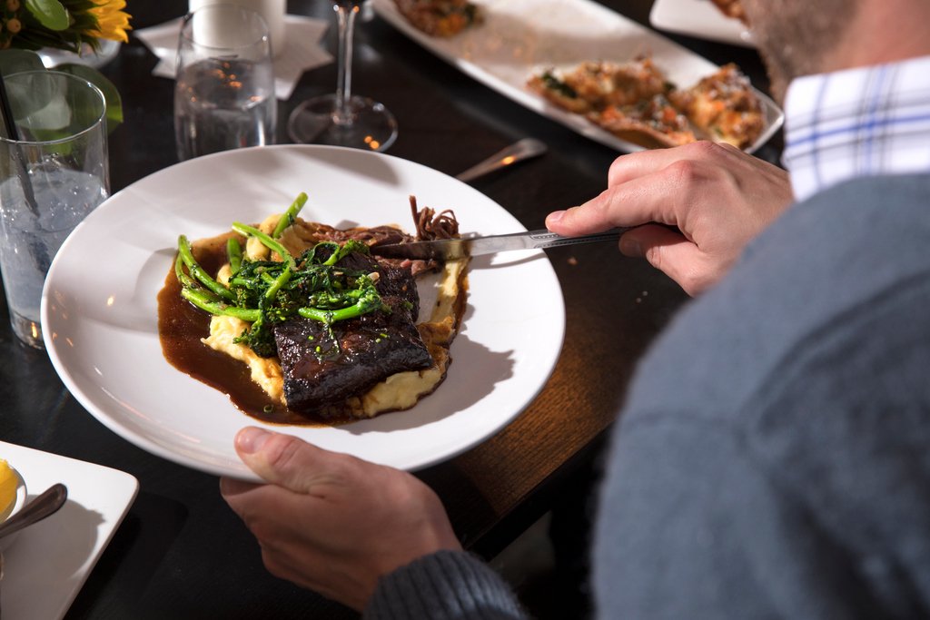 Flying Fig tweet media