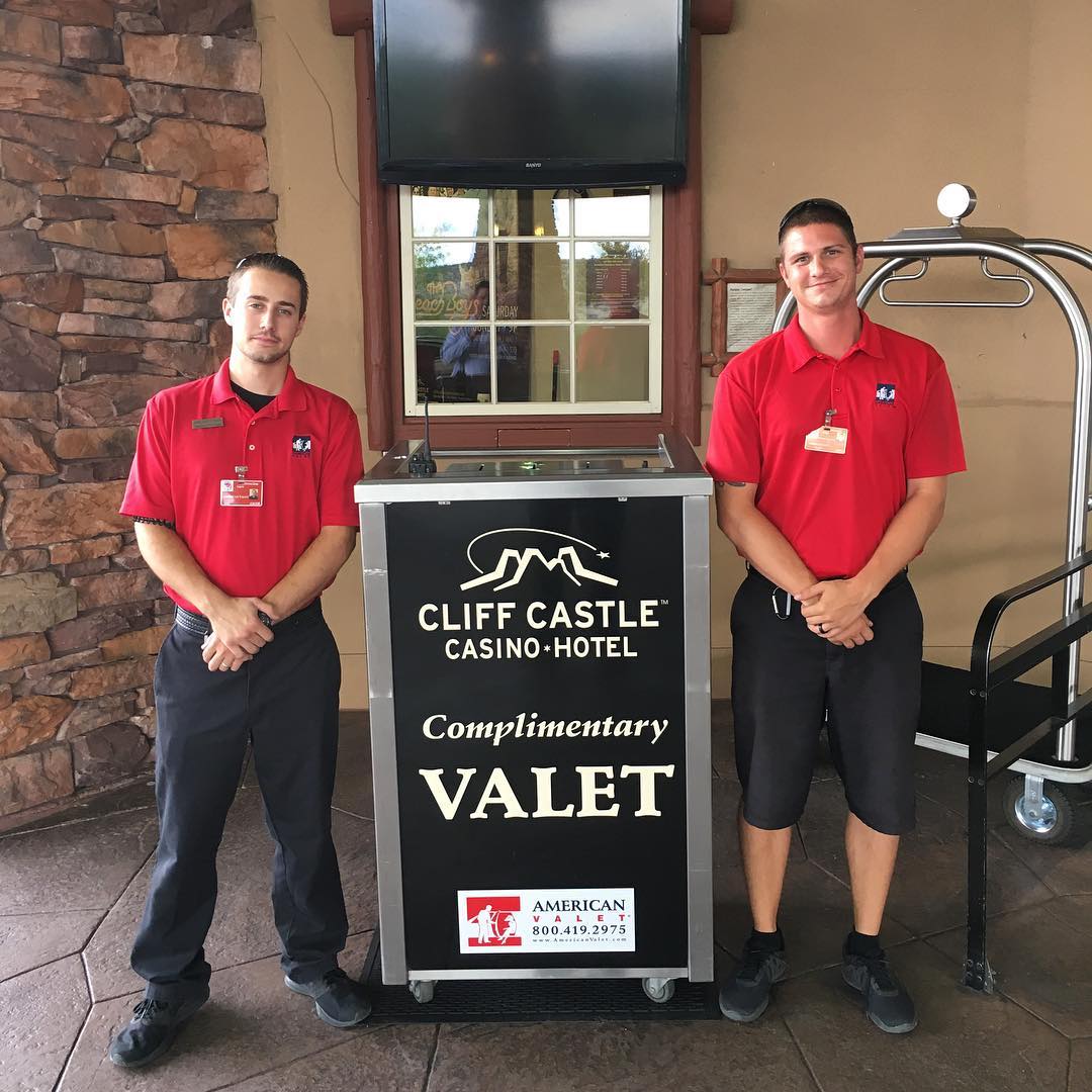 AmericanValet's tweet photo. 📢 #NowHiring #Valet, #Hospitality Valets and Account Managers in the Gilbert, Phoenix and Scottsdale regions!

Follow the link to apply and join our amazing team today ⬇️https://t.co/fSA9esmSQg 

#hospitalitymanagement #accountmanager #transportationmanagement https://t.co/qZic6fAzjC