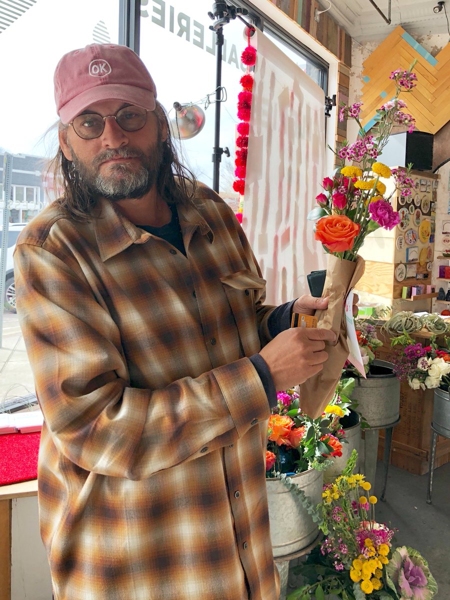 DNAGalleries's tweet image. We hope you had a lovely Valentine's Day! Stop by our shop for @curbsideokc bouquets! They still have several left! 💐 Even Cuz is getting in on this!