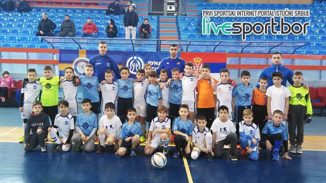 gagiherc's tweet photo. Nova fudbalska prijateljstva mladih Zaječaraca i Negotinaca https://t.co/veh7ThKBfj https://t.co/Bsjj1GgKwD