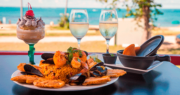 ofertadeldiapr's tweet photo. Dos Empanadas Colombianas + Plato principal De La Costa para 2 personas + Postre + Vino en A Fuego Bar &amp; Restaurant. Mira la #oferta aquí: https://t.co/fl28sF9hiX https://t.co/j5QcHLKuFe