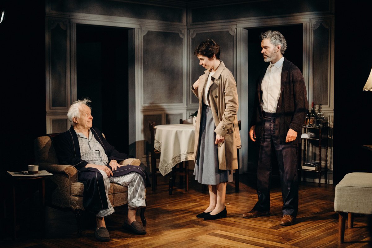 coalminetheatre's tweet photo. "The Father is a small gem of a play which receives a highly laudable production by Coal Mine under the expert hand of director Ted Dykstra..." - @KarasReviews full article here https://t.co/uhgmMxtYCy #TheFatherCM #TheaTO https://t.co/9u9sSYFD5P