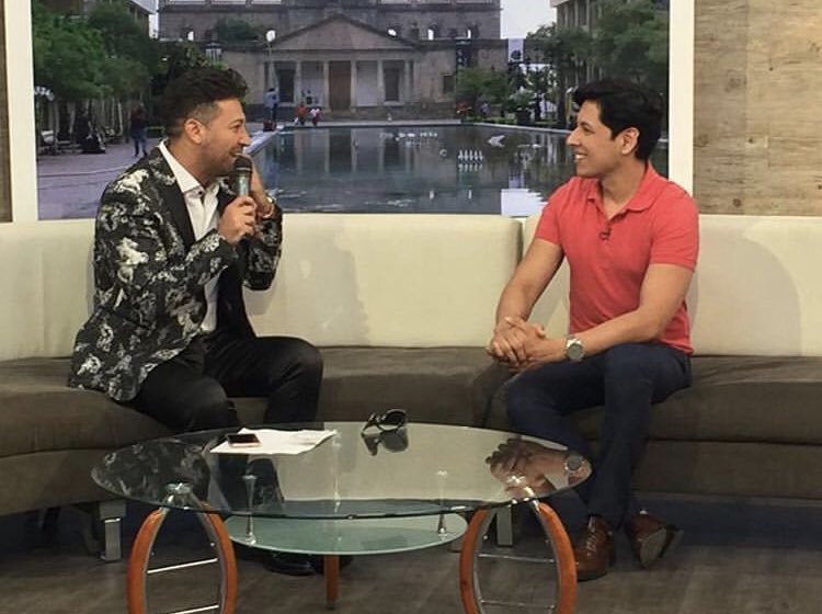 PabloRuizOf's tweet photo. En Televisa Guadalajara haciendo promoción para el concierto de mañana en teatro galerías !!! Los espero a todos!!! #TelevisaGDL #PabloRuizEnMexico #Guadalajara https://t.co/ugmgIxh9hL