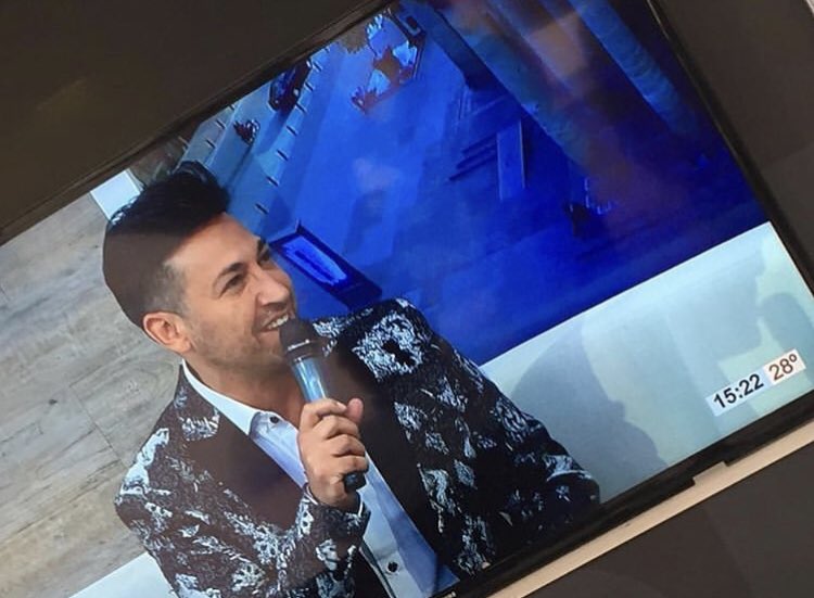 PabloRuizOf's tweet photo. En Televisa Guadalajara haciendo promoción para el concierto de mañana en teatro galerías !!! Los espero a todos!!! #TelevisaGDL #PabloRuizEnMexico #Guadalajara https://t.co/ugmgIxh9hL