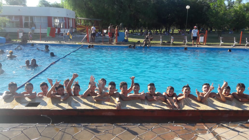 4matiandreani's tweet photo. 3/3 con estos animales
#Pretemporada
#CSM
#Infatiles https://t.co/UuVbHzuHHu