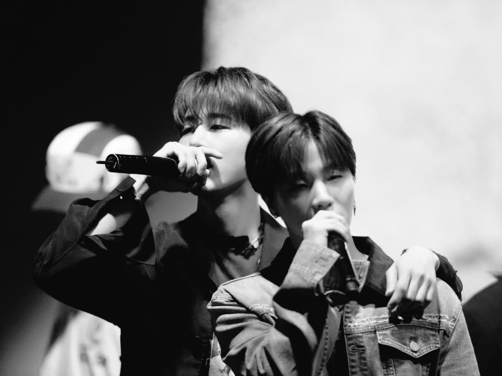 Sittidarondo's tweet photo. 💋💘
#binhwan #BJIN #JINHWAN #HANBIN #iKON #iKONで妄想 #iKONで妄想R18 #iKON_交換 #iKON_譲  @iKON_gnani_____ @ikon_shxxbi https://t.co/icnG1DhYgz