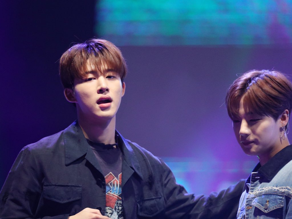 Sittidarondo's tweet photo. 💋💘
#binhwan #BJIN #JINHWAN #HANBIN #iKON #iKONで妄想 #iKONで妄想R18 #iKON_交換 #iKON_譲  @iKON_gnani_____ @ikon_shxxbi https://t.co/icnG1DhYgz
