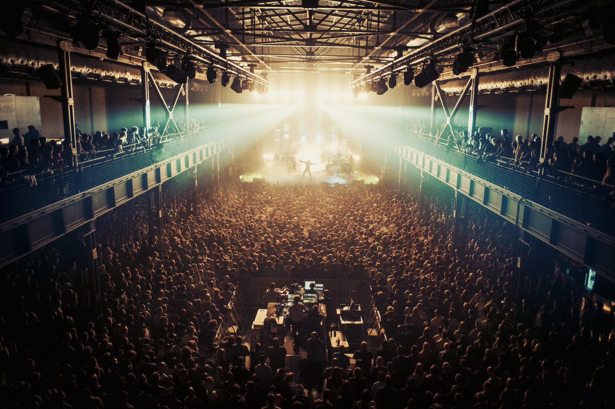 marteria's tweet photo. Mega geiler Blick auf 4000 Marsianer im Palladium in Köln ♥️ https://t.co/wkJJTC7pE8