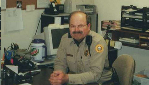 TechTraderView's tweet photo. Investigation Discovery will air a documentary about Dennis Rader, the "BTK Killer." Did you know he worked for ADT installing security systems? Or that he was a dogcatcher & compliance officer for the city? And of course... he wasn't on any #SORegistry. https://t.co/WRsqkRikBY