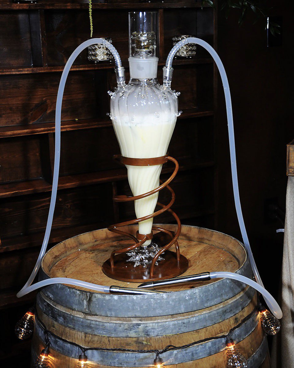 CANAL_337's tweet photo. Who wants to smoke their cocktail during happy hour today’s? Our is a Pina Colada with coconut husk. 🥥 🍍 🍹 photo Ian Borgerhoff Photography #happyhour #hookah #pinacolada #athomasbride https://t.co/kIGU3l11Bd