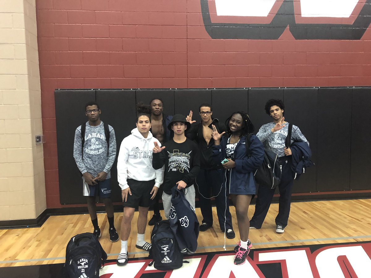 day 1 of regionals complete! wrestlers Noah Perez, Deangelo Taylor, Christian Robles, and Comfort Eking will be continuing on to day two tomorrow! #bleedblue #mustangstampede