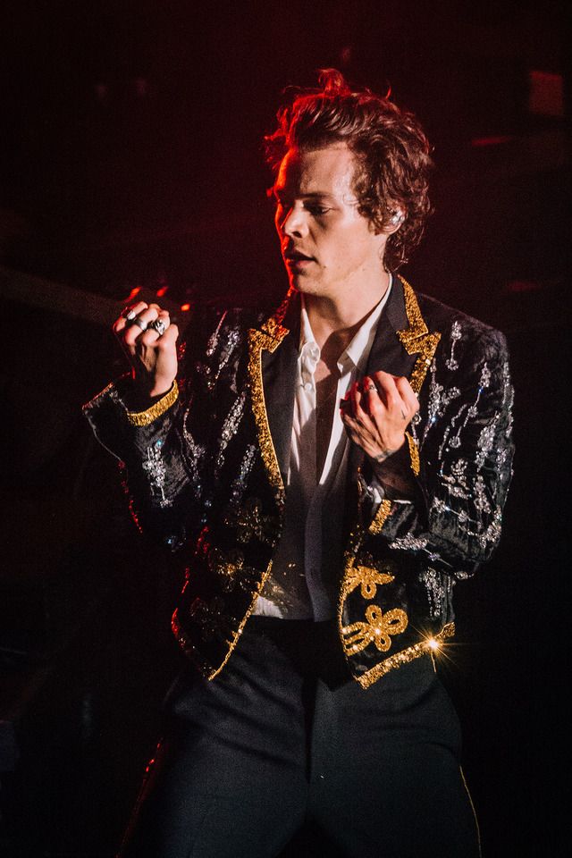 stylezpromo's tweet photo. REPLY // QUOTE // RETWEET  

#BestCoverSong #iHeartAwards #StillTheOne @Harry_Styles 

⚠️WE CAN'T LET HARRY LOSE! https://t.co/SxgDX6fG5u