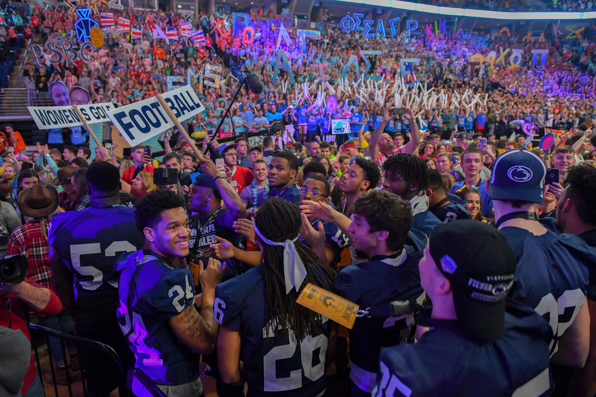 PennStateFball's tweet photo. Stand time is nearing! Good luck to everyone involved in @THON this weekend - our squad is cheering you on! ๐ตโช๏ธ
Watch: https://t.co/Wgsy6cElRJ
Give: https://t.co/cdDjd6fHcD
#WeAre #FTK #CancerCannot https://t.co/VmNcYCTpNe